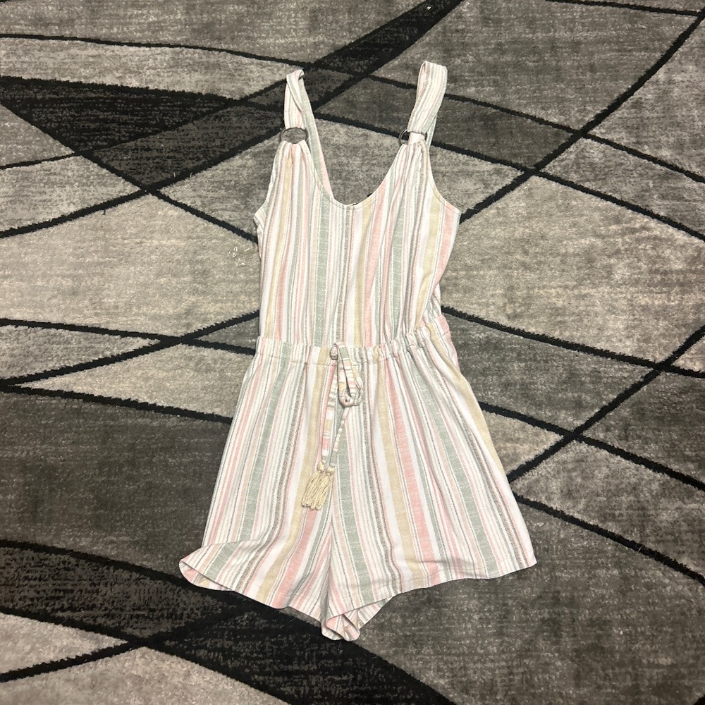 Derek Heart Romper Size Medium Never Worm